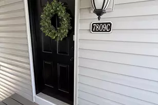 7809 Harrowgate Cir, Springfield, VA 22152 - Photo 3