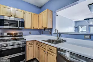 14300 Grape Holly Grove, Centreville, VA 20121 - Photo 11