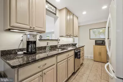 7011 Kenfig Place, Falls Church, VA 22042 - Photo 7