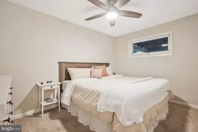 7011 Kenfig Place, Falls Church, VA 22042 - Photo 15