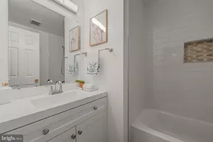 10139 Oakwood Chase Ct, Oakton, VA 22124 - Photo 23