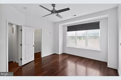 8319 Looking Glass Way, Fairfax, VA 22031 - Photo 17