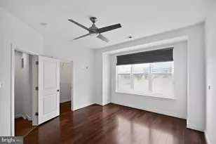 8319 Looking Glass Way, Fairfax, VA 22031 - Photo 17
