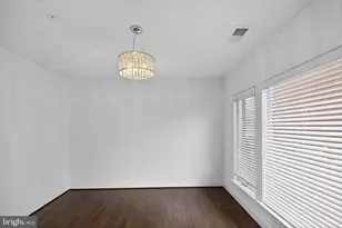 8319 Looking Glass Way, Fairfax, VA 22031 - Photo 5