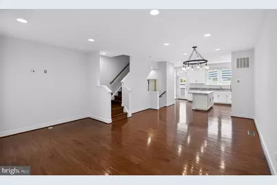 8319 Looking Glass Way, Fairfax, VA 22031 - Photo 7