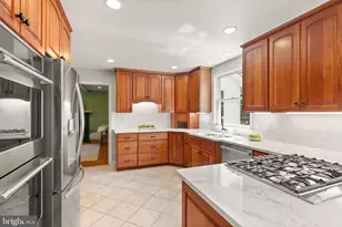 7115 Colgate Dr, Alexandria, VA 22307 - Photo 21