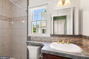 7115 Colgate Dr, Alexandria, VA 22307 - Photo 35