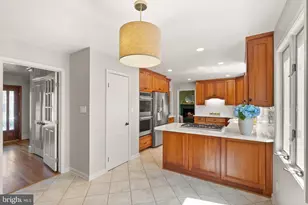 7115 Colgate Dr, Alexandria, VA 22307 - Photo 23