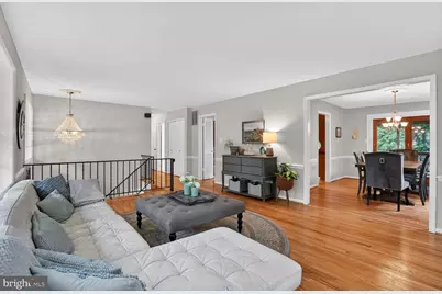 5024 Portsmouth Road, Fairfax, VA 22032 - Photo 5