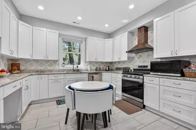 3925 Ashwood Place, Falls Church, VA 22041 - Photo 17