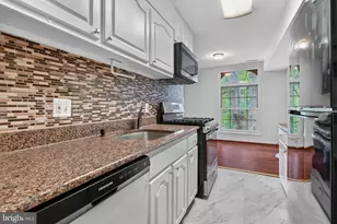 3330 Woodburn Village Dr, Annandale, VA 22003 - Photo 13