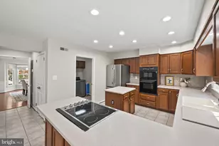 9127 Scott St, Springfield, VA 22153 - Photo 45