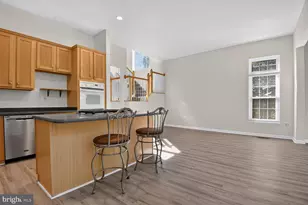 13642 Flying Squirrel Dr, Herndon, VA 20171 - Photo 11