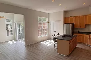13642 Flying Squirrel Dr, Herndon, VA 20171 - Photo 5