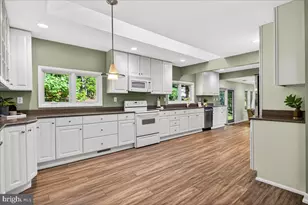 9013 Fort Craig Dr, Burke, VA 22015 - Photo 11