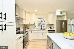 4702 Forestdale Dr, Fairfax, VA 22032 - Photo 7