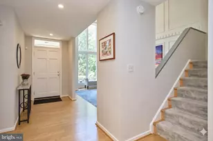 1402 Hemingway Ct, Reston, VA 20194 - Photo 5