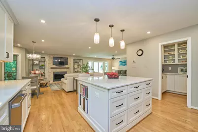 1402 Hemingway Court, Reston, VA 20194 - Photo 25