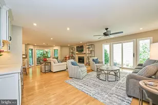 1402 Hemingway Ct, Reston, VA 20194 - Photo 11