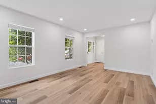 6139 Franconia Station Ln, Alexandria, VA 22310 - Photo 5