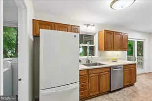 5032 King David Blvd, Annandale, VA 22003 - Photo 9