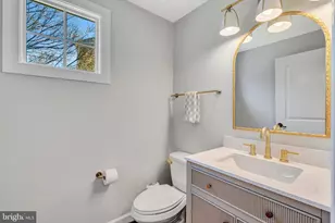 3961 Woodberry Meadow Dr, Fairfax, VA 22033 - Photo 15