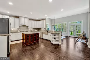 3961 Woodberry Meadow Dr, Fairfax, VA 22033 - Photo 3