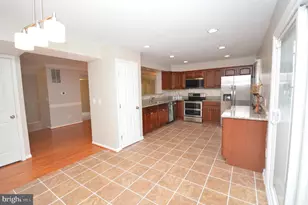 6504 Castine Ln, Springfield, VA 22150 - Photo 7