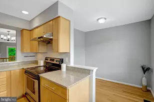 2122 Hutchison Grove Ct, Falls Church, VA 22043 - Photo 21