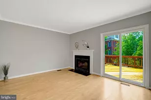 2122 Hutchison Grove Ct, Falls Church, VA 22043 - Photo 9