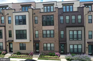 4653 Charger Pl, Chantilly, VA 20151 - Photo 1