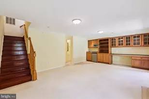 7445 Gillingham Row, Alexandria, VA 22315 - Photo 23
