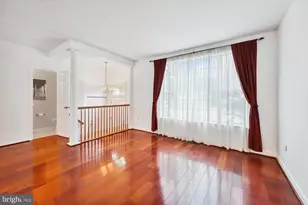 7445 Gillingham Row, Alexandria, VA 22315 - Photo 5