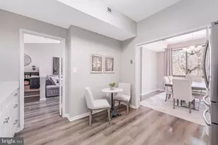 11564 Rolling Green Ct, Reston, VA 20191 - Photo 5