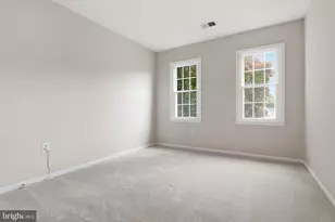 219 Apple Blossom Ct, Vienna, VA 22181 - Photo 37