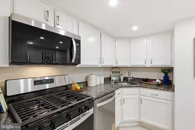 1540 Northgate Square #21B, Reston, VA 20190 - Photo 9