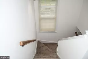 14380 Gringsby Ct, Centreville, VA 20120 - Photo 5