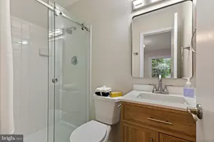 14841 Maidstone Ct, Centreville, VA 20120 - Photo 13