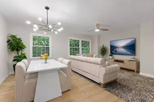 14841 Maidstone Ct, Centreville, VA 20120 - Photo 3