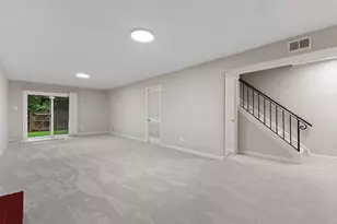 14841 Maidstone Ct, Centreville, VA 20120 - Photo 19
