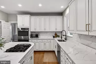 5841 Saddle Downs Pl, Centreville, VA 20120 - Photo 29