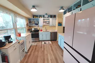 11106 Del Rio Dr, Fairfax, VA 22030 - Photo 5
