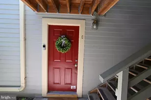 2220 Springwood Dr, Reston, VA 20191 - Photo 9