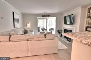 2220 Springwood Dr, Reston, VA 20191 - Photo 53