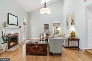 7257 McLean Commons Ln, McLean, VA 22101 - Photo 7