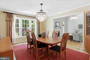 7257 McLean Commons Ln, McLean, VA 22101 - Photo 15
