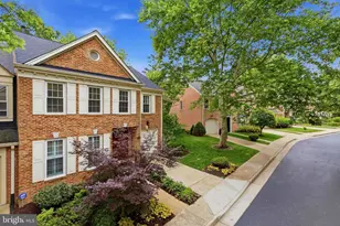 7257 McLean Commons Ln, McLean, VA 22101 - Photo 3