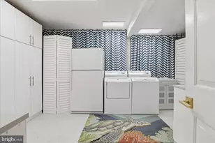 7257 McLean Commons Ln, McLean, VA 22101 - Photo 37