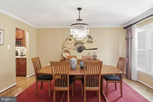 7257 McLean Commons Ln, McLean, VA 22101 - Photo 13