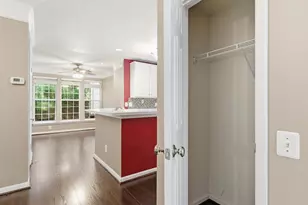 12753 Fair Crest Ct, Fairfax, VA 22033 - Photo 11
